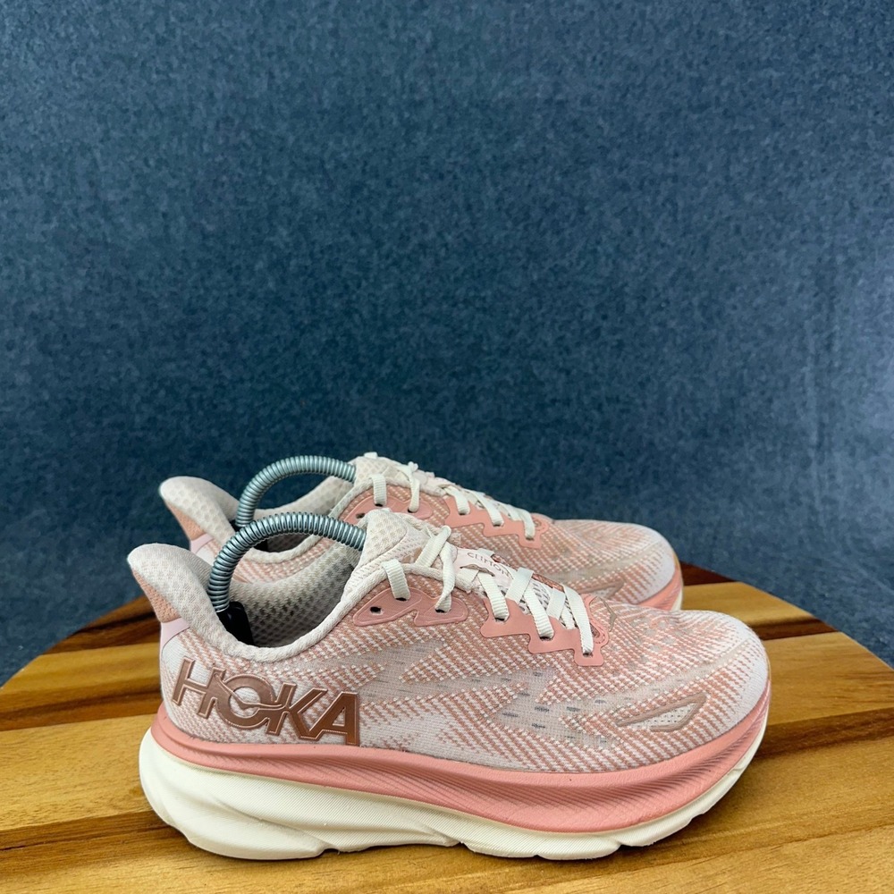 Hoka One One Clifton 9 Pink Sandstone Running Shoes Women's Size 5.5B 1127896SNC